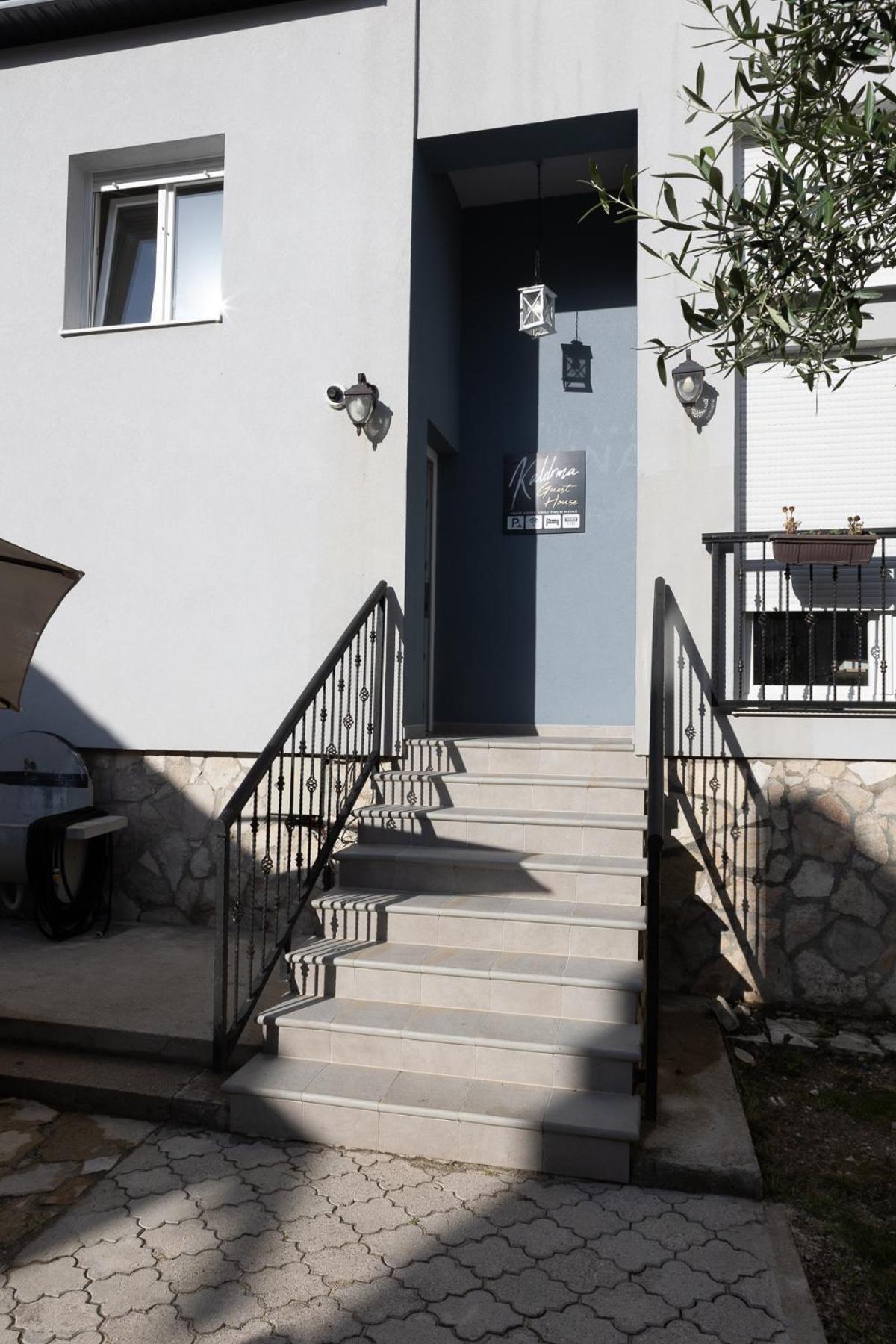 Kaldrma Guesthouse Mostar Buitenkant foto